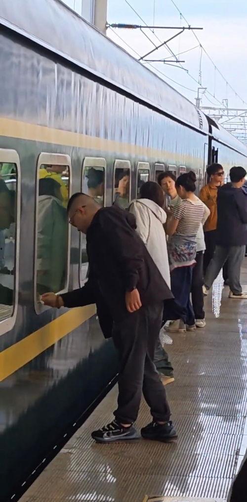 乘坐火车视频,火车视频中的视觉盛宴