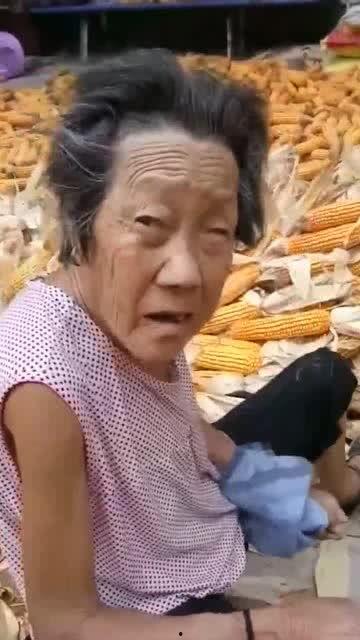 干老太视频了,揭秘背后故事与网络现象